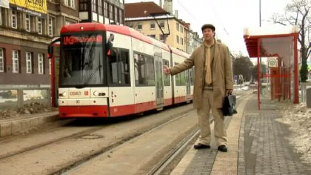 Bild: Per Anhalter mit Bus und Bahn durchs Ruhrgebiet. Weltweit einzigartiges Tramper-Projekt geht in Runde 4.