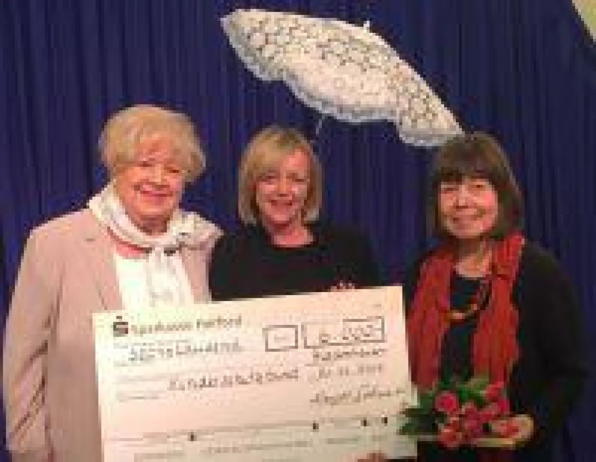 Margot Schmitt, Sabine Preiser-Marian, Elke Anderson (v.l.)