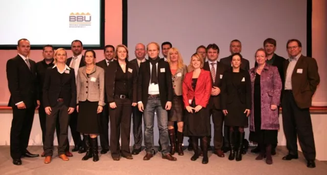 Zeugnisübergabe an MBA-Absolventen Bild: Zeugnisübergabe an MBA-Absolventen