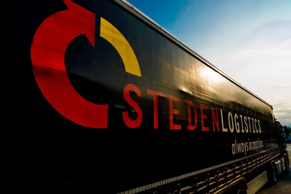 Bild: Modernste Sicherheitstechnik: Steden verjüngt Fuhrpark