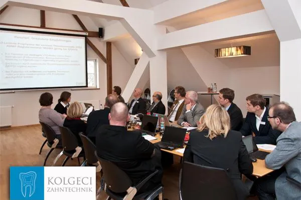 Bild: Zahnärztliche Konsensus-Konferenz findet in den Seminarräumen von Kolgeci Zahntechnik statt