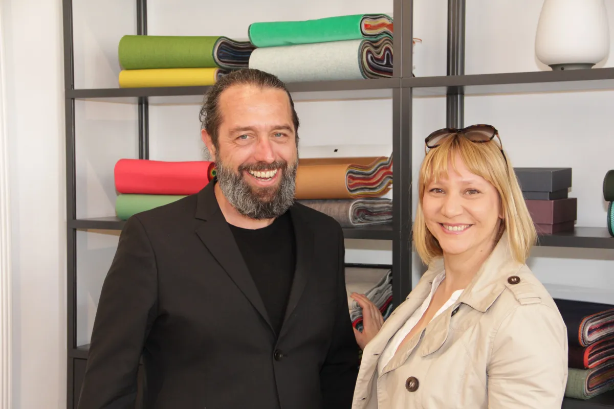 plan-up Gründer Helge Barthelmes mit Fachplanerin Karo Dyla (© plan-up Die Planungs-Kooperative)