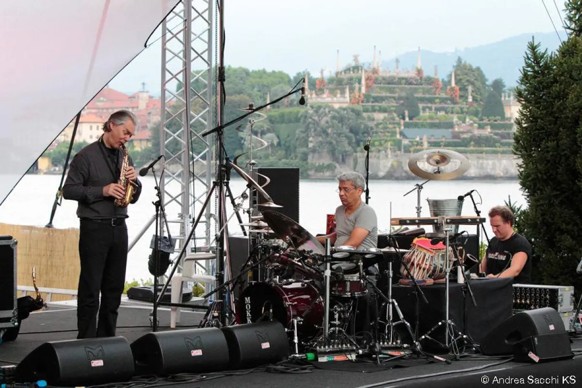 Garbarek Gurtu - Stresa, Lungolago La Palazzola – Copyright Andrea Sacchi