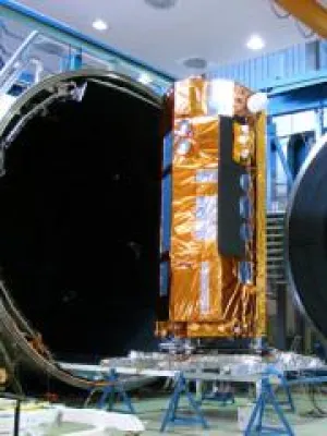 Bild: TerraSAR-X: Deutschlands Radarauge macht Zwischenstopp im Raumfahrtzentrum der IABG