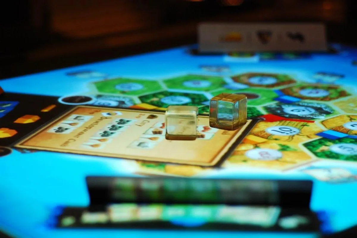 Vectorform Würfel und X-Ray Visor für Catan