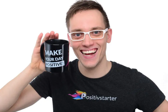 Bild: YouTuber streamt seine Morgenroutine ins Netz - Tausende machen mit