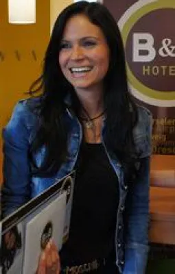 Bild: Das neue B&B–Gesicht heißt Christina Trost - Jury um Barbara Meier traf Entscheidung