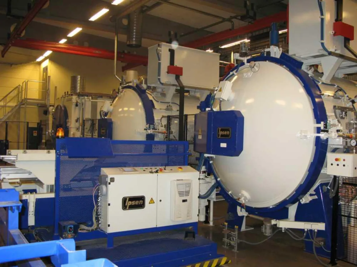 Auch schwierigste Verfahrensschritte sind sicher reproduzierbar, weil alle Prozese im Ofen präzise gesteuert und dokumentiert werd