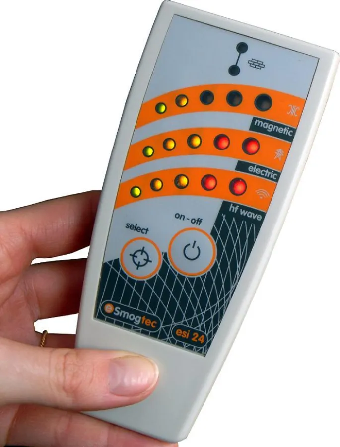 Messgerät esi24 misst die Belastung durch hochfrequente Mobilfunkstrahlung