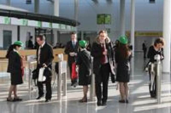 Bild: Startschuss für WOWEX 2010 ist gefallen