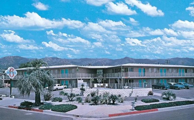 Motel 6 feiert 50 erfolgreiche Jahre Bild: Motel 6 feiert 50 erfolgreiche Jahre