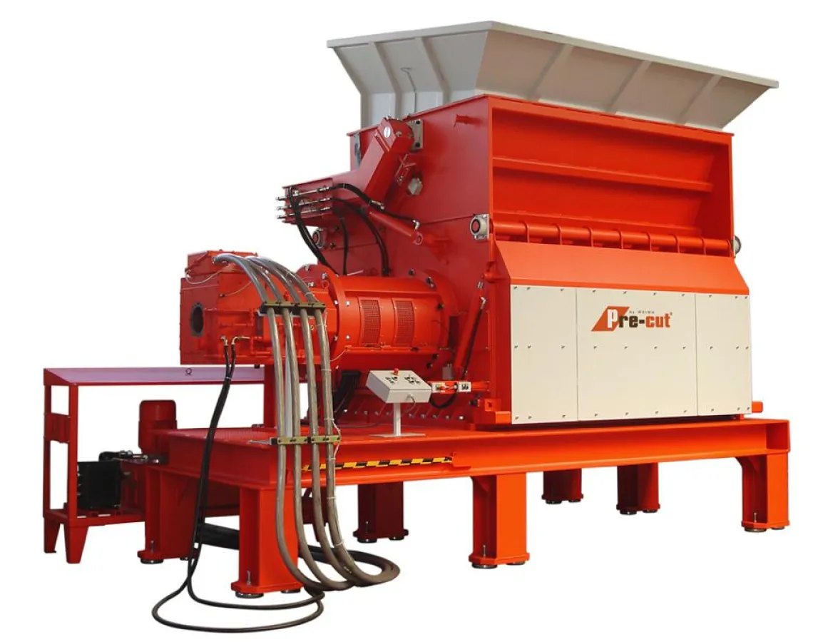 Einwellenzerkleinerer vom Typ PreCut für die Vorzerkleinerung von Abfällen