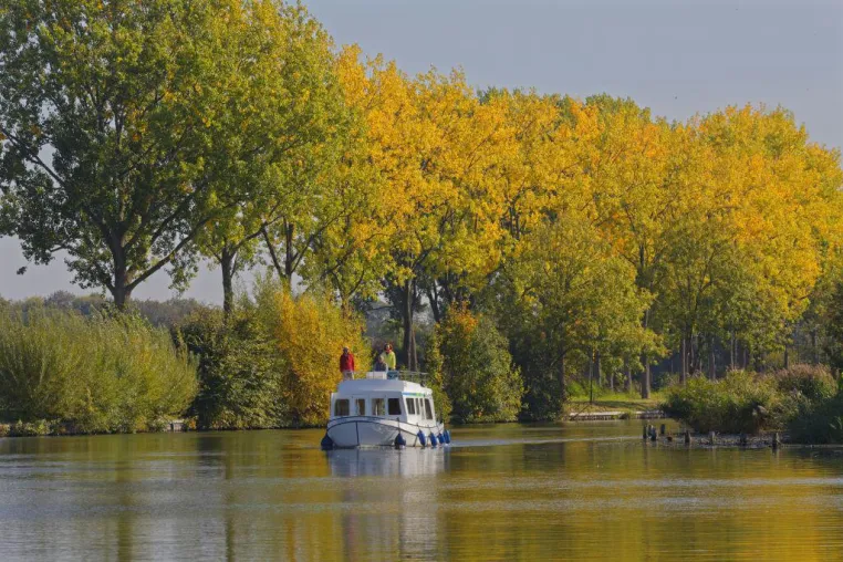 Bild: Mehr Liegehäfen, mehr Boote & neuer Katalog: Locaboat Holidays nimmt Kurs auf die Saison 2020