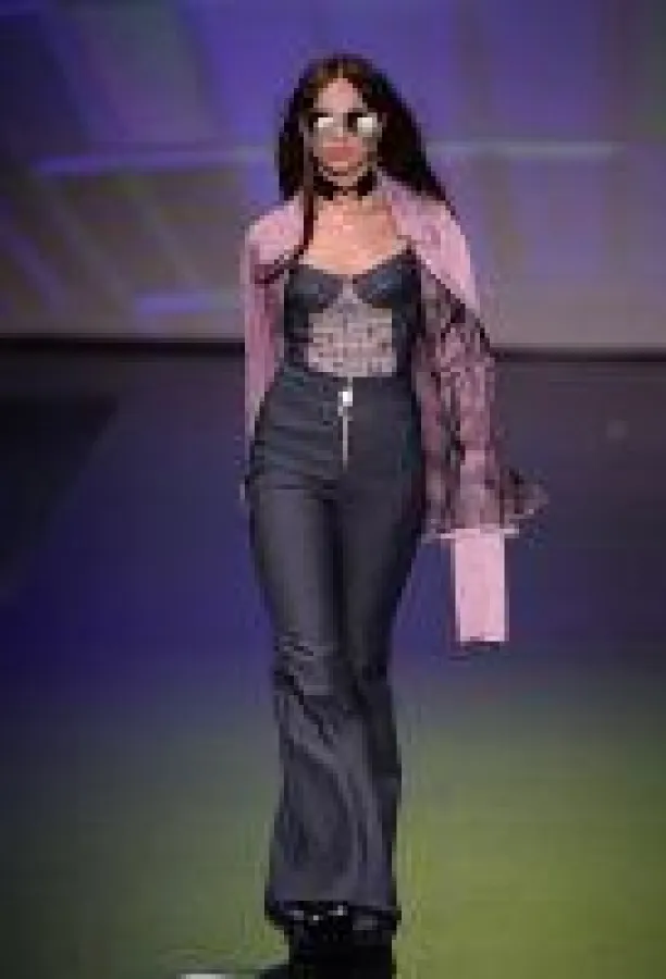 Modell von Simon Gao bei der Gala Fashion Show 