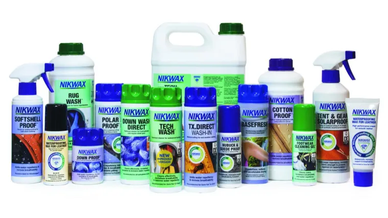 Bild: Nikwax® stellt auf recycelte Plastikflaschen um