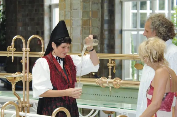 Kissinger Heilwasser weltberühmt - Kaiserin Sisi inkognito im bayerischen Weltbad Bild: Kissinger Heilwasser weltberühmt - Kaiserin Sisi inkognito im bayerischen Weltbad