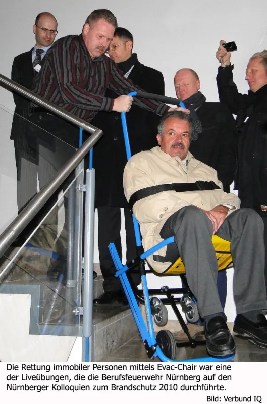 Die Rettung immobiler Personen mittels Evac-Chair war eine der Liveübungen, die die Berufsfeuerwehr Nürnberg auf den Nürnberger Ko