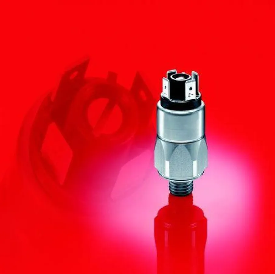 Kolbendruckschalter Typ 0183