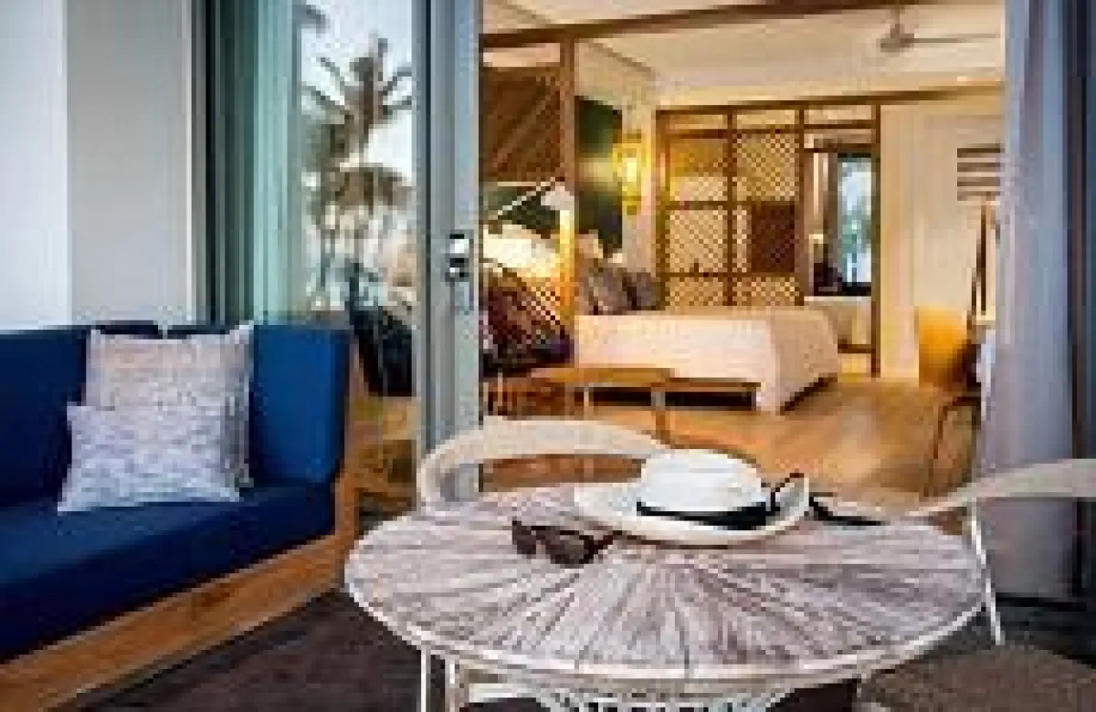 Eines der neuen Swim-Up Zimmer im Victoria for Two Bereich © Beachcomber Resorts & Hotels