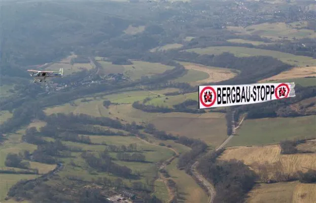 Bild: Bergbau - Eine Stadt stürzt ein