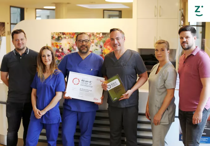 Bild: MVZ Zahnkultur Berlin-Marzahn nun auch All-on-4® Excellence Center!