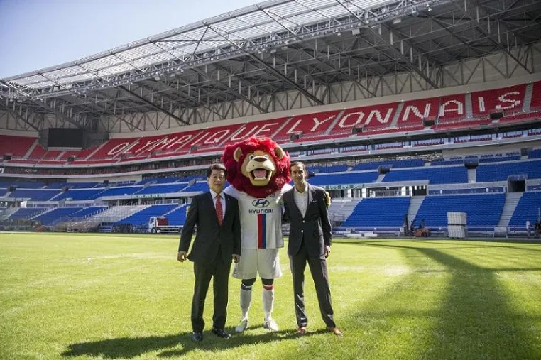 Bild: Kumho neuer Reifenpartner von Olympique Lyon