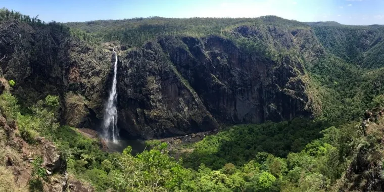 Bild: Schüleraustausch und Gap Year: Das Auslandsjahr während oder nach der Schule – 6 Punkte im Vergleich