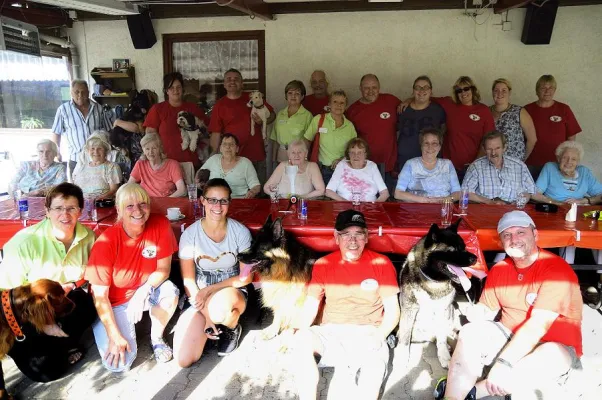 Bild: Seniorenpflegeheim „Paulinenhof“ zu Gast beim SV Oggersheim 2001 e.V.