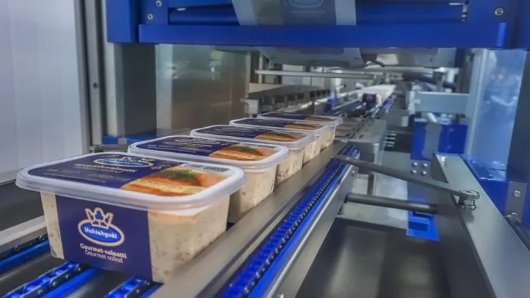 Bild: Gourmet-Salate von Huhtahyvät - Mit Hightech-Verpackungslinie und EasyLid®-Verfahren auf Erfolgskurs