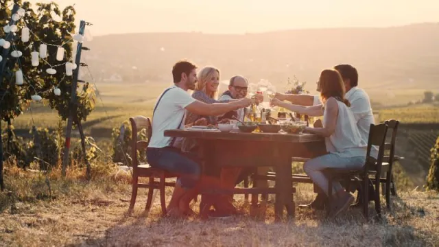 Bild: Ehrlich, echt, Martin Schongauer – Badischer Winzerkeller bringt seine bekannteste Marke ins Fernsehen