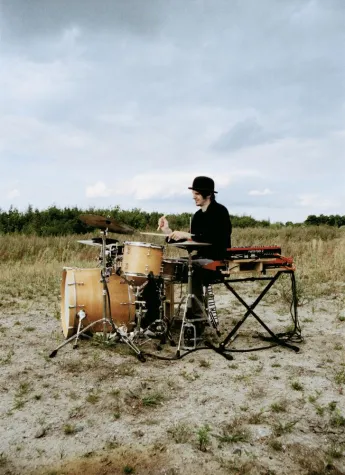 Bild: Schlagzeuger mit Soundsystem veröffentlicht zweites Solo-Album