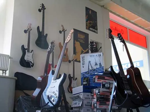 Bild: Herzklopfen kostenlos - QuickAudio eröffnet Ladengeschäft in Leuna