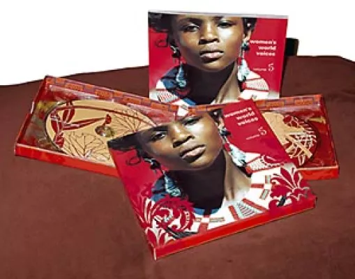 Bild: Jubiläumsausgabe der Womens World Voices Serie - Doppel CD Box (Vol. 5)