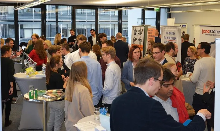 HdWM Recruiting Tag erfolgreich: Management-Hochschule mit neuer Plattform für Partnerfirmen und Studenten Bild: HdWM Recruiting Tag erfolgreich: Management-Hochschule mit neuer Plattform für Partnerfirmen und Studenten