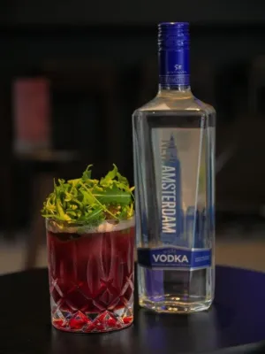 Bild: Kreativität hoch Zwei: The next Generation of Barkeepers mixt neue Szene-Cocktails