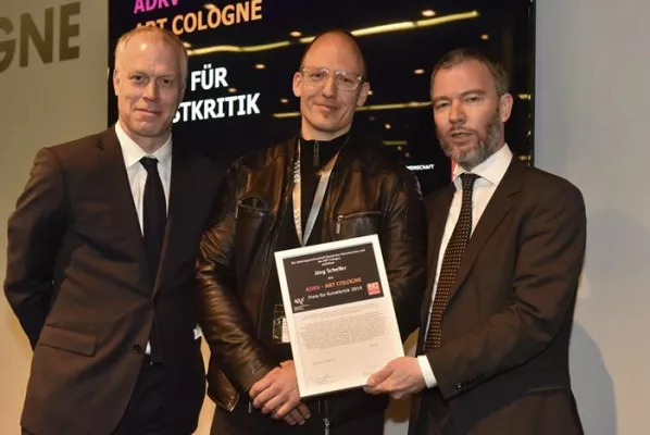 Öffentliche Ausschreibung zum ADKV-ART COLOGNE Preis für Kunstkritik 2017 Bild: Öffentliche Ausschreibung zum ADKV-ART COLOGNE Preis für Kunstkritik 2017