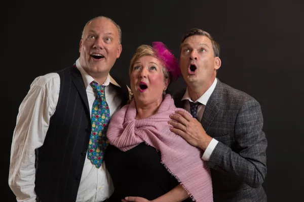 Bild: Kultiger Boulevardklassiker: „Pension Schöller” feiert Premiere im Theater an der Marschnerstraße