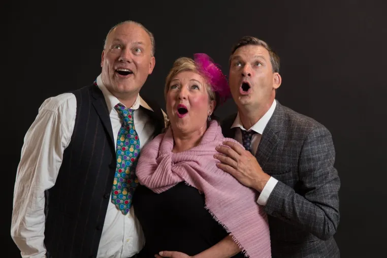Kultiger Boulevardklassiker: „Pension Schöller” feiert Premiere im Theater an der Marschnerstraße Bild: Kultiger Boulevardklassiker: „Pension Schöller” feiert Premiere im Theater an der Marschnerstraße