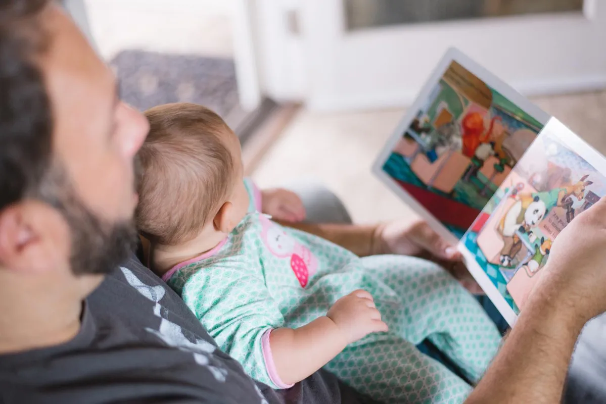 Betriebsverlagerung Familienvater©unsplash