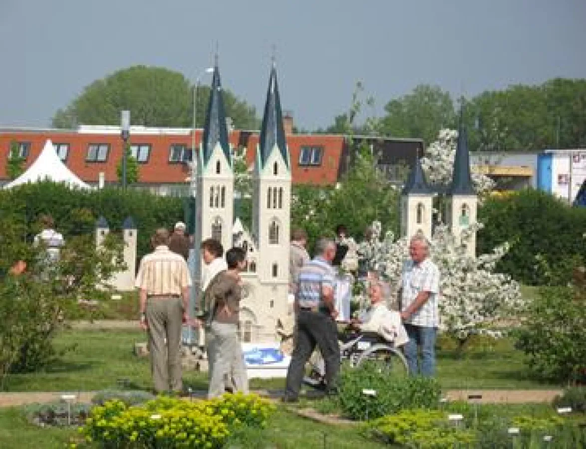 Tausende Besucher erfreuten sich am Eröffnungswochenende an den Miniaturen im Maßstab 1:25