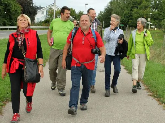 Bild: Einladung zur Spendenwanderung mit Ursula Cantieni