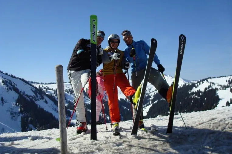 Ski-Weltrekord im Allgäu geglückt - Maier und Flühr schaffen 60 Lifte an einem Skitag Bild: Ski-Weltrekord im Allgäu geglückt - Maier und Flühr schaffen 60 Lifte an einem Skitag
