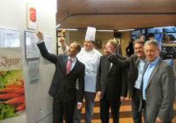 Bild: Oberbürgermeister Rapp besucht das Berufsbildungswerk