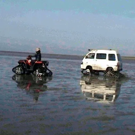 Bild: Werbung auf Rettungsfahrzeugen