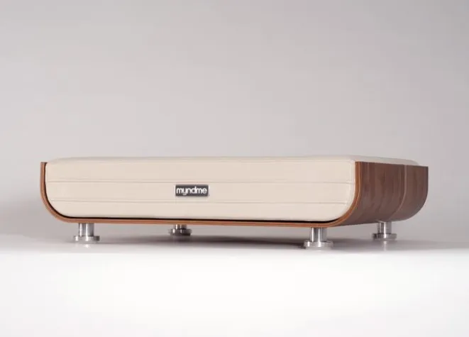 Bild: myndme präsentiert ViscoPad® - das viscoelastische Schlafsystem für Hunde