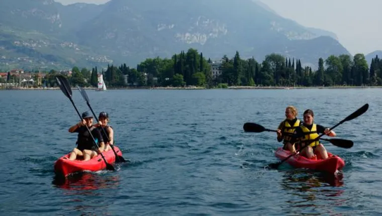 Bild: Klassenfahrt Gardasee – Berge und Palmen