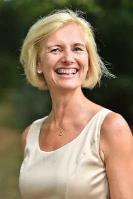 „Duft am Bett kann helfen, manches im Schlaf schneller zu lernen.“ Bild: „Duft am Bett kann helfen, manches im Schlaf schneller zu lernen.“