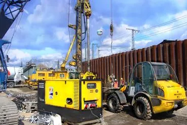 Bild: Dauereinsatz in der HafenCity HKL MIETPARK liefert Energie und Service für Deutschlands größte Baustelle