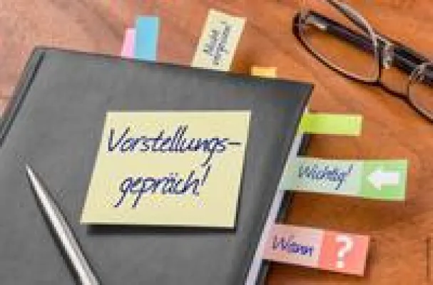 Bild: Warum lassen sich Haftnotizen ablösen und wiederverwenden?