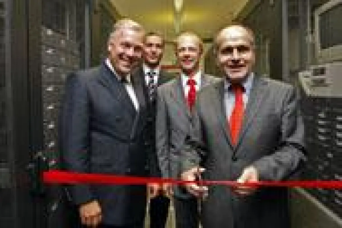 v.l.n.r. Hans-Julius Ahlmann, Michael Käcker, Walter Hintz, Wirtschaftsminister Marnette.